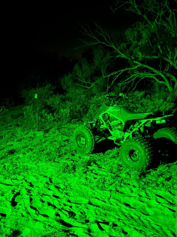 Powerful Solar Green Feeder Light Hunting 25,000 Lumens Outdoor